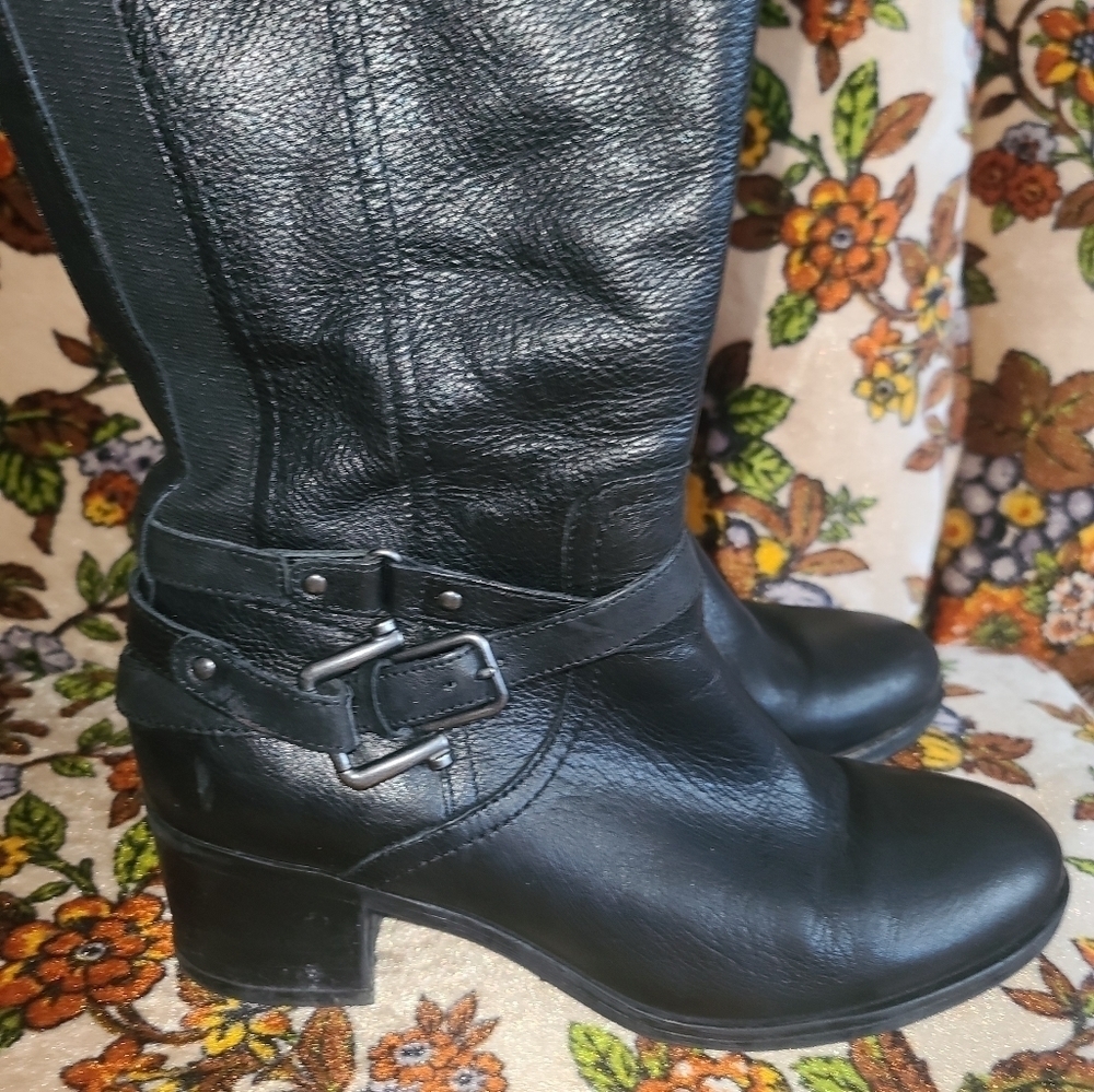 Boot - Picture 9 of 14